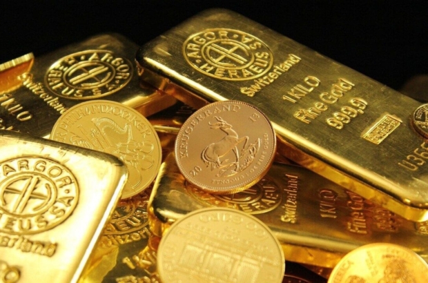 Gold_prices_record_high_4160_dollars_ounce_oct_14_1760403018413_1760403018590.jpg
