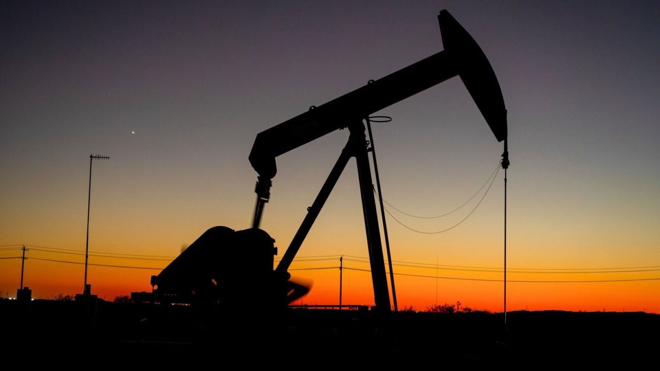 TEXAS-OIL-12_1734739901576_1764062068944.jpg