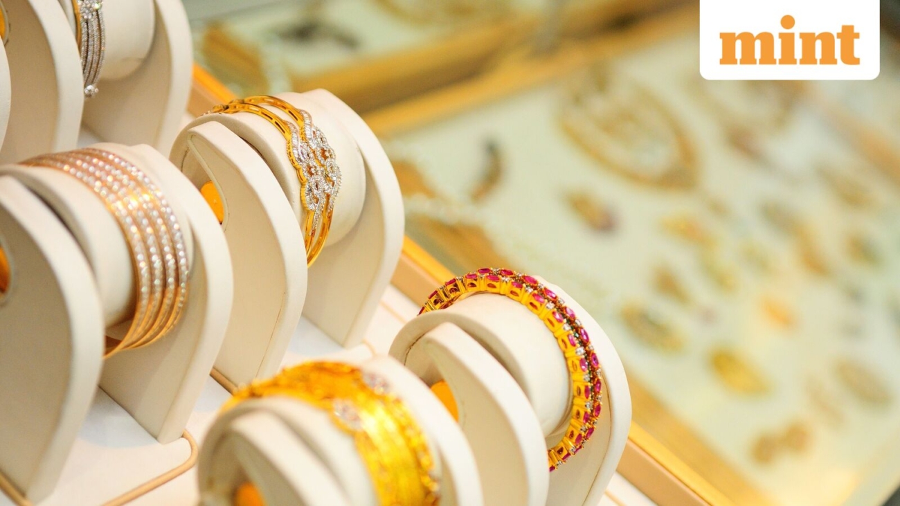 2-0-506572837-gold-jewel_1769047535800_1769047535983.jpg