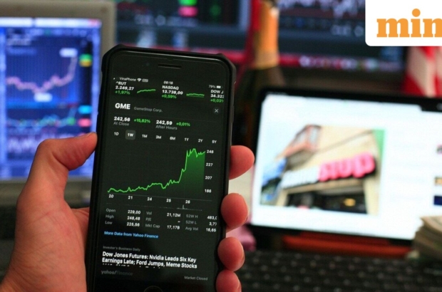 stock_1777343852722_1777343852840.jpg