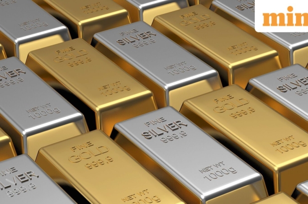 rows-gold-silver-bars-stacked_1772093462975_1772093470773_1778163830446.jpg