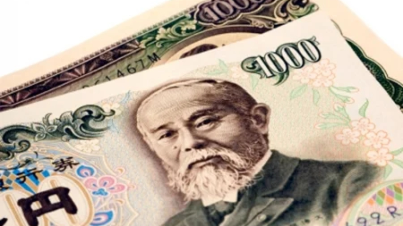 JapaneseYen_M_1440047753.jpg