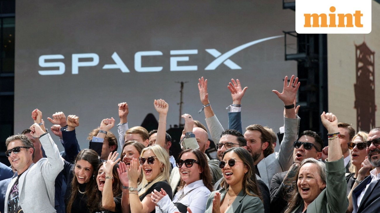 SPACEX-BONDS-0_1782391121448_1782391132637_a145da59-1ead-4773-902c-a3e3312e669b.JPG
